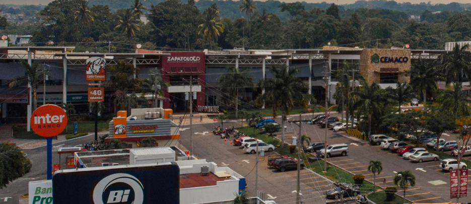 Familia disfrutando de Metroplaza Jutiapa